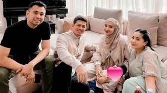 Dilakukan Raffi Ahmad hingga Zaskia Sungkar, Bagaimana Hukum Adopsi Anak dalam Islam?