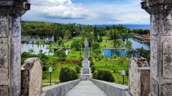 Taman Ujung Sukasada, Pilihan Tempat Selain Pantai untuk Liburan di Bali