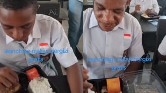 Momen Makan Bergizi Gratis Dinikmati Siswa SMK di Papua, Netizen Merasa Haru: Ini Baru Menghargai Pemberian