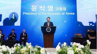 Presiden Korea Selatan Yoon Suk Yeol Hadiri Sidang Pemakzulan Pertama di Mahkamah Konstitusi