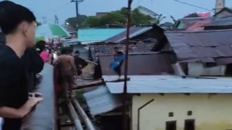 Banyak Warga Bandar Lampung Terjebak Banjir, Basarnas Turunkan Tim Evakuasi