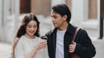 7 Potret Mempesona Ameera Khan, Selebgram Malaysia Pacar Baru Jefri Nichol