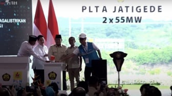 Resmikan 37 Proyek Ketenagalistrikan Serentak, Prabowo Anggap yang Terbesar di Dunia