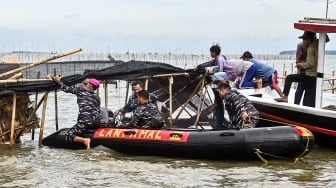 Legislator PDIP Pertanyakan TNI AL Bongkar Pagar Laut Tangerang: Apa Sudah Melalui Proses Hukum?