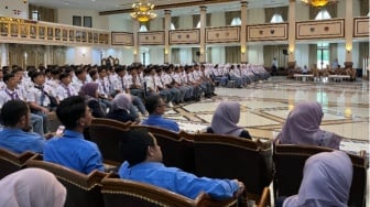 Seru! SMA Negeri 1 Purwakarta Akhiri Studi Kampus di Akademi Angkatan Udara