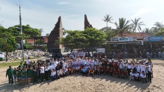 Pecah Rekor! Containder dan Sucofindo Bersihkan Pantai Tercepat di Bali