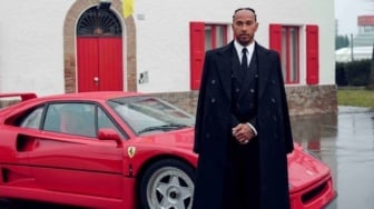 Hamilton Pamer Ferrari F40 di Hari Pertama, Siap Kibarkan Panji Kuda Jingkrak!