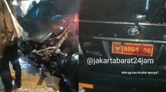 Innova dengan Plat Nomor Milik Kemhan Berulah, Tabrak Pejalan Kaki di Jalan