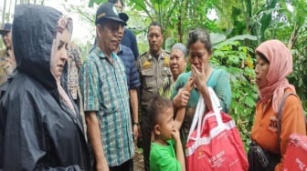 Update Longsor Pekalongan: 17 Meninggal, Hujan Deras Hambat Evakuasi, Jembatan Putus!