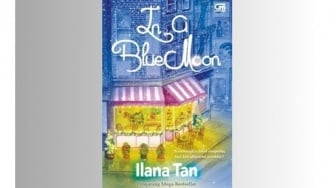 Ulasan Novel In a Blue Moon: Cinta Sejati Lebih dari soal Rasa