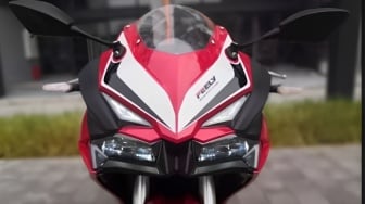 Kapasitas Mesin Gede, Harga Murah Meriah: Intip Pesona Kembaran Honda CBR250RR dari Tiongkok