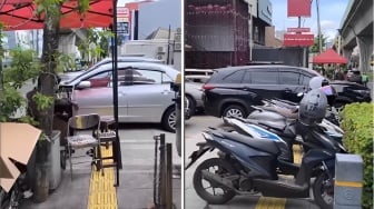 Trotoar Elite Jakarta: Ketika Mobil "VIP" Menggeser Hak Pejalan Kaki