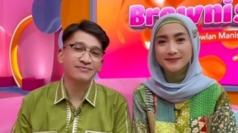 Ruben Onsu dan Desy Ratnasari Makin Lengket Joget Bareng, Ada yang Protes: Kayak Bumi dan Langit