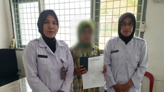 Ibu Sembunyikan Ponsel di Celana Dalam Demi Foto Anak di Lapas Kota Agung