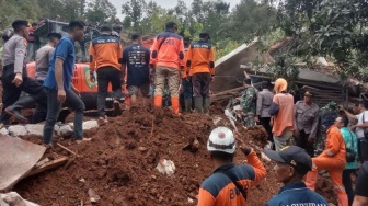 Bocah Kelas 3 SD Korban Longsor Jombang Ditemukan, Evakuasi Berjalan Dramatis