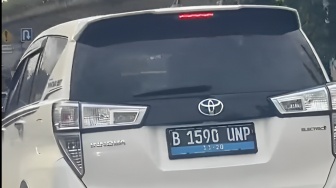 Heboh Innova EV Plat B Berkeliaran di Jalanan, Harganya Setara Toyota Alphard