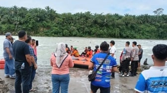 2 Warga Terseret Air Bah Sungai Bahorok Langkat, Keberadaannya Masih Dicari!