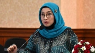 Segini Uang Pensiun Desy Ratnasari sebagai Anggota DPR, Pantas Tak Mau Pria Bergaji Kecil