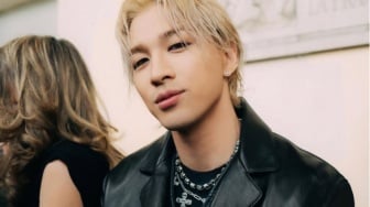 Berani Tampil Beda? Intip 4 Gaya Edgy Taeyang BIG BANG yang Keren Abis