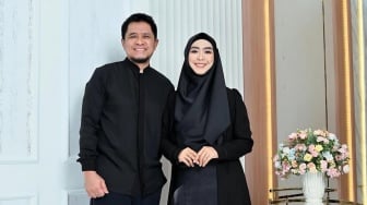 Oki Setiana Dewi Diminta Pasang Foto Mesra dengan Suami Agar Tak Difitnah Poligami: Bukan Tipe Romantis