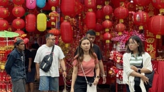 Apa Makna Lampion Merah dan Jeruk Imlek? Ternyata Bukan Sekadar Hiasan!