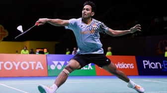 Thailand Masters 2025: Chico Melangkah ke Babak Kedua, Yulia Susanto Kandas