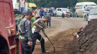 Polisi Ungkap Biang Kerok Lambannya Penanganan Macet Parah di Sitinjau Lauik