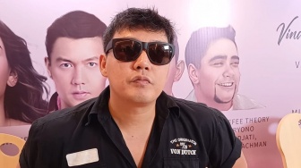 Anaknya Jualan Gelang di Sekolah, Dirly Dave Bantah Tak Berikan Nafkah
