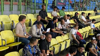 Dewa United vs Persija Bakal Ditonton Patrick Kluivert: Mantau Egy dan Ricky Kambuaya?