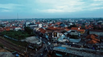Dari Rel Kereta hingga Jalan Tol: Peran Cikampek dalam Mobilitas Nasional