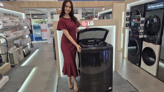 Targetkan Pimpin Kapasitas Besar, LG Rilis Mesin Cuci Top Loading Baru dengan Teknologi AI