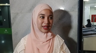 Ibu Chacha Frederica Ternyata Jatuh dari Motor Saat Akan Kasih Sumbangan ke Masjid