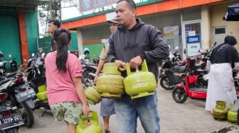 Setop Antrean Panjang, Prabowo Perintahkan Pengecer Kembali Jual LPG 3 Kg