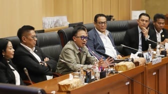 Vonis Bebas Bikin Heboh, DPR Curiga Ada Kongkalikong di Balik Kasus Tambang Emas Ilegal Kalbar