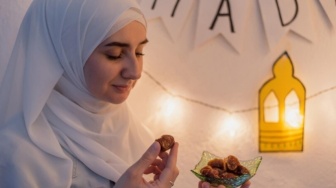 Niat Puasa Ramadhan Sebulan Penuh, Tulisan Arab, Latin dan Artinya Lengkap