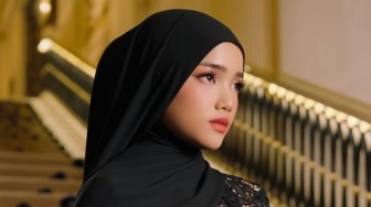 5 Inspirasi Gaya Hijab Simpel untuk Lebaran, Pashmina Meleyot hingga Malaysian Style