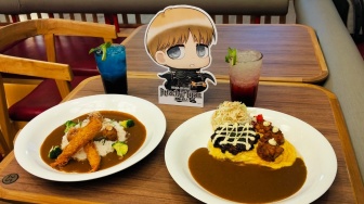 Menikmati Kuliner Kari Khas Jepang dengan Menu Tematik Anime