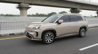 Pesanan Meledak! Seberapa Mewah SUV Listrik Aion V?