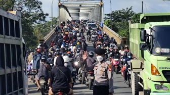 Kemacetan Parah Terjadi di Tol Kapuas 2 Kubu Raya, Ini Penyebabnya