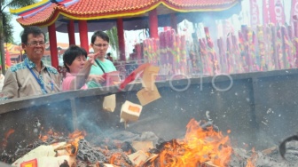 Cap Go Meh 2025 di Pulau Kemaro: Ritual dan Sejarah yang Wajib Diketahui