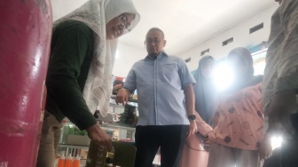 Komisi VI DPR dan Pertamina Cek Pangkalan LPG 3 Kg di Padang, Pastikan Stok Aman