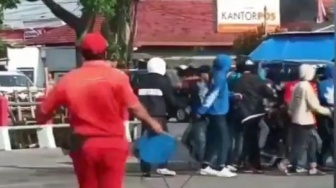 Apes! Tiga Remaja di Jombang Dikeroyok Pesilat Usai Beli Bensin, Polisi Turun Tangan