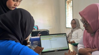 Mahasiswa KKN Unila Ciptakan Presensi Online untuk Aparatur Desa