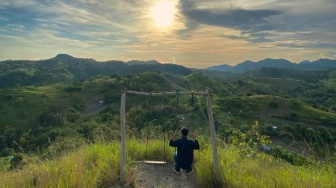 Mau Camp di Akhir Pekan? Bukit Soe Pemboborang di Majene Cocok Jadi Pilihan