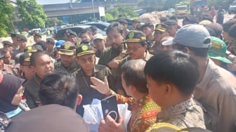 PN Jakarta Timur Gusur Puluhan Rumah Warga di Pulogebang Cakung