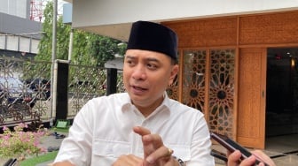 Wali Kota Surabaya Ultimatum Perangkat Daerah: Tak Ada Tak Toleransi Warung Pangku, Judi, dan Miras