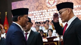 Sesumbar Tak Ambil Gaji Stafsus Menhan, Kekayaan Bersih Deddy Corbuzier Jauh Lebih Fantastis