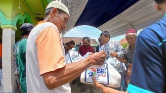 Banjir di Kendal Mulai Surut, Warga Bersyukur Terima Bantuan BRI Peduli