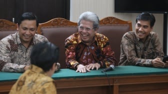 Suasana jalannya sidang putusan gugatan praperadilan yang diajukan Sekjen PDIP Hasto Kristiyanto di Pengadilan Negeri Jakarta Selatan, Kamis (13/2/2025). [Suara.com/Alfian Winanto]