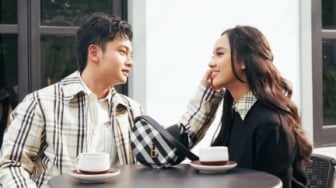 8 Potret Romantis Lyodra dan Randy Martin di Budapest